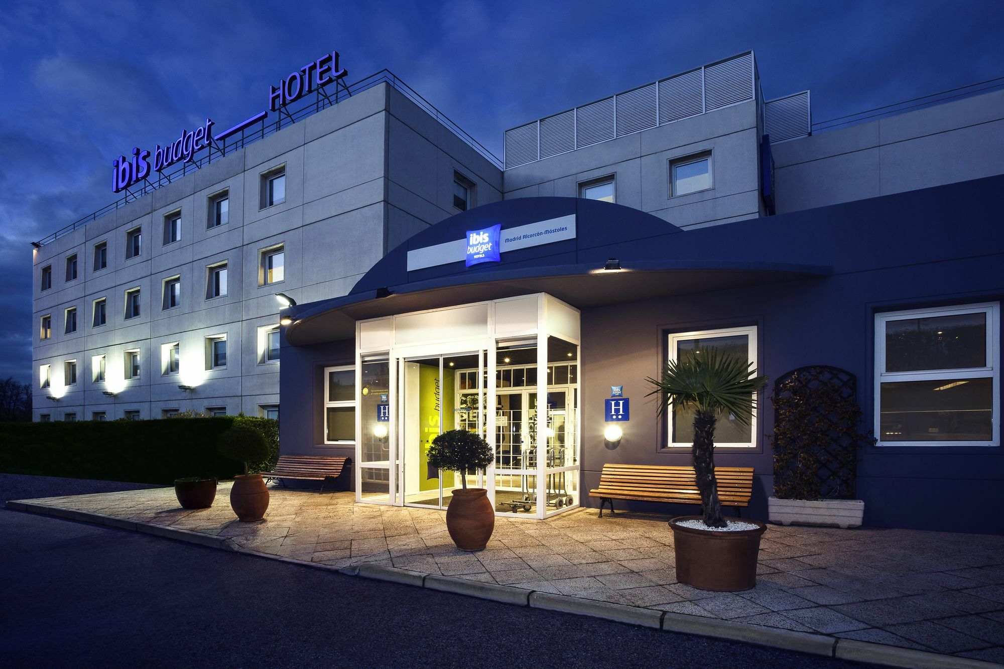 Hotel Ibis Budget Madrid Alcorcon Mostoles Exterior foto